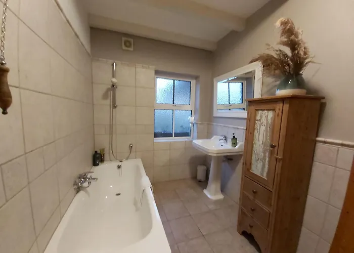 - Shanakeever Farm Проживание в семье *